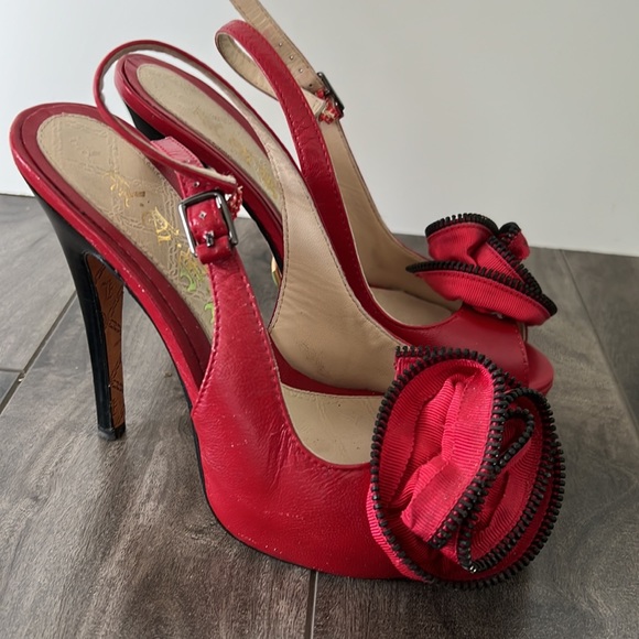 Gorgeous red heels with adjustable straps - Picture 11 of 11